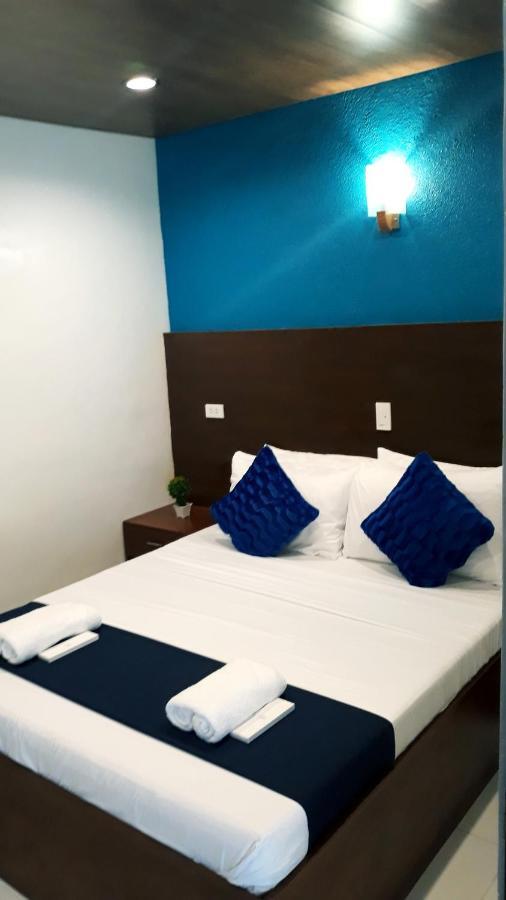 A&A Abe Bayfront Inn Корон Экстерьер фото